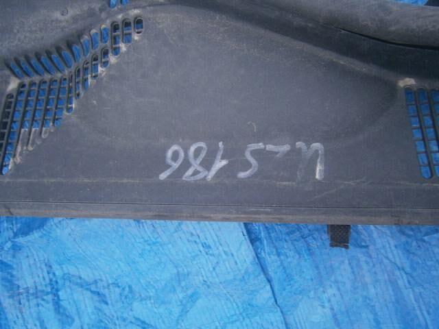 Решетка под лобовое стекло Тойота Краун в Бугульме 25698