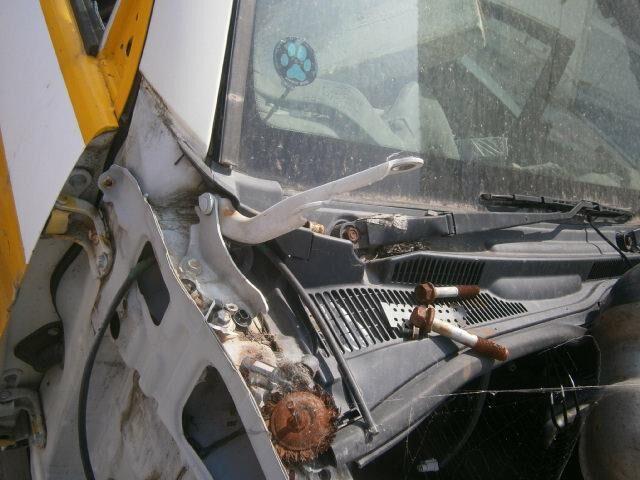 Решетка под лобовое стекло Тойота Хайлюкс Сурф в Бугульме 29486