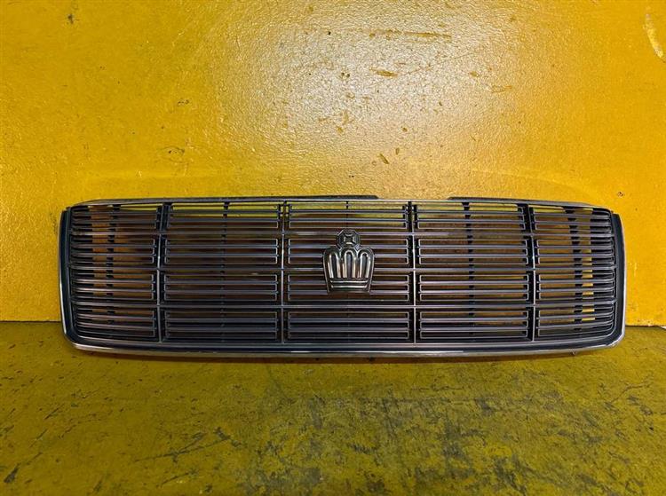 Решетка радиатора Тойота Краун в Бугульме 54549